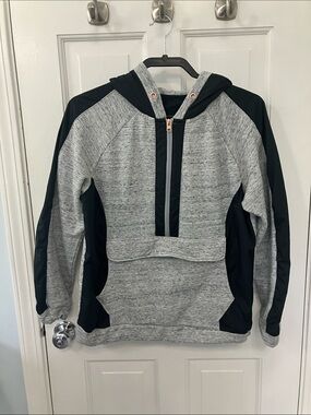 Abercrombie & Fitch Gray and Black Half-Zip longsleeve Hoodie size S